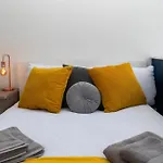 Sky Apartment *